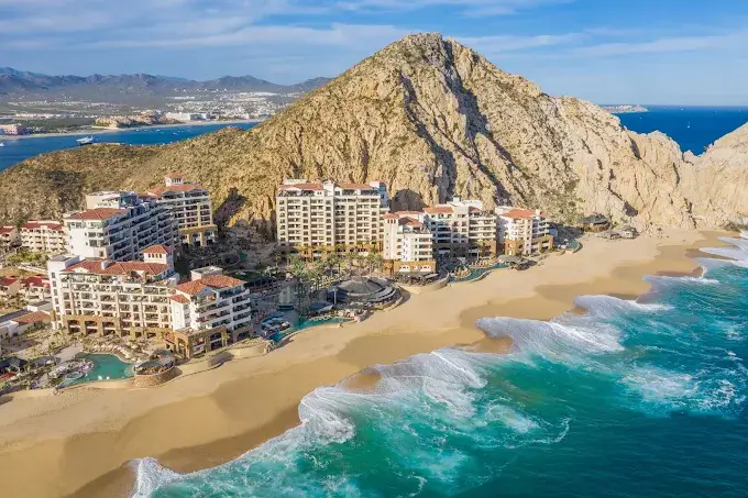 Timeshare Points vs Deeded Ownership deeded vs points timeshare, beautiful beach resort